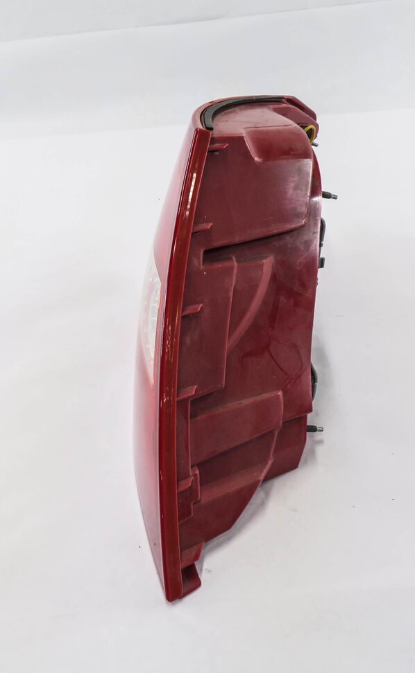 Thumbnail 5: 2012-2015 MERCEDES BENZ C250 C300 C350 (W204) LEFT DRIVER TAILLIGHT BRAKE LIGHT