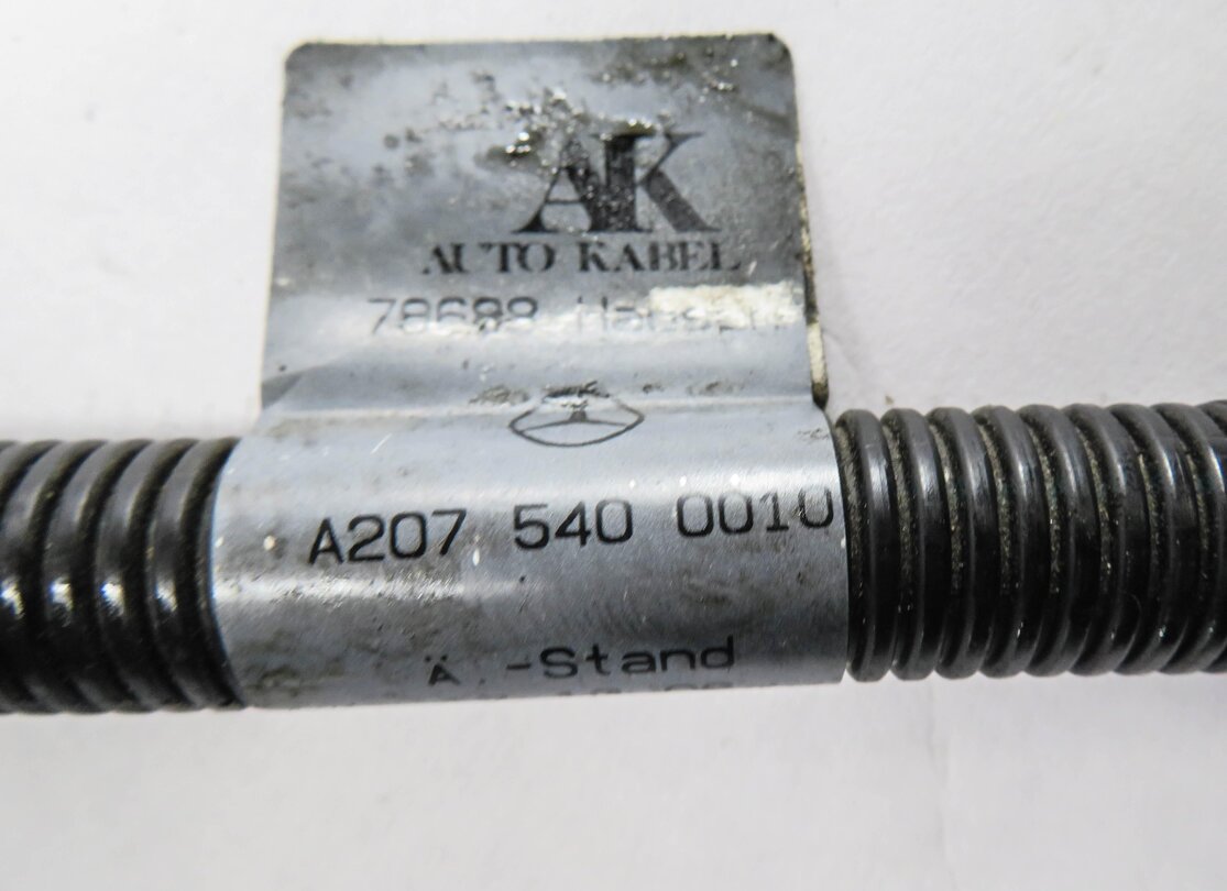 Thumbnail 5: 2012 MERCEDES C250 (W204) POSITIVE BATTERY CABLE
