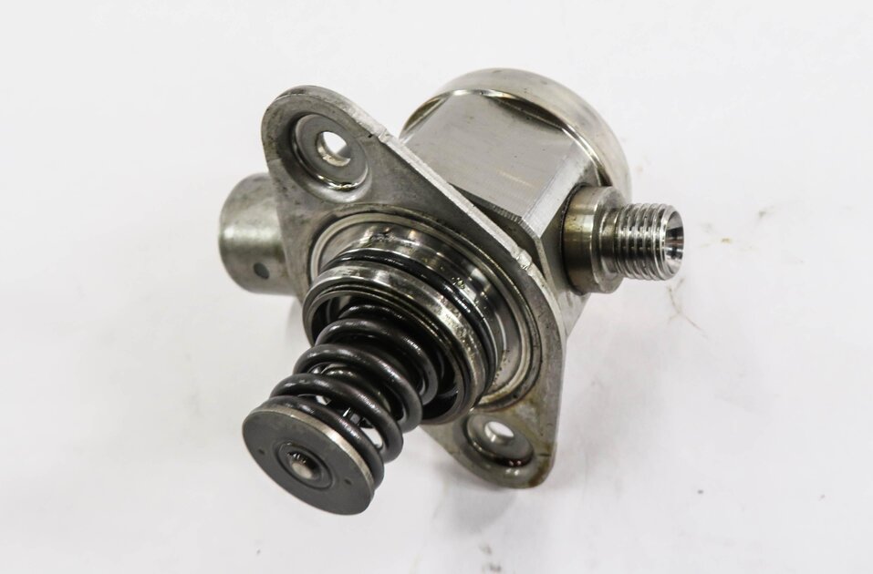 Thumbnail 5: 2015-2020 BMW M2 M3 M4 ///M (F80 F82 F87) 3.0L S55 - HIGH PRESSURE FUEL PUMP