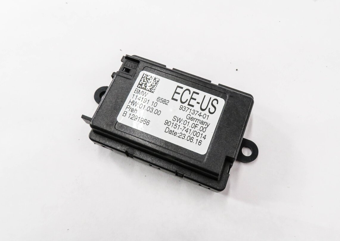 2017 BMW M4 ///M (F82) RADIO STEREO GPS NAVIGATION i-DRIVE SWITCH CONTROL MODULE
