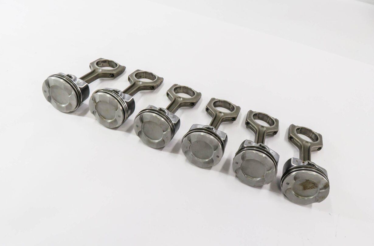 2015-2020 BMW M2 M3 M4 ////M (F80 F82 F87) 3.0L S55 TWIN TURBO ENGINE PISTON SET