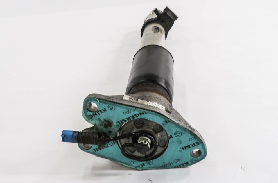 Thumbnail 4: 2017 BMW M4 ///M (F82) RIGHT PASSENGER REAR SPORT SUSPENSION SHOCK STRUT