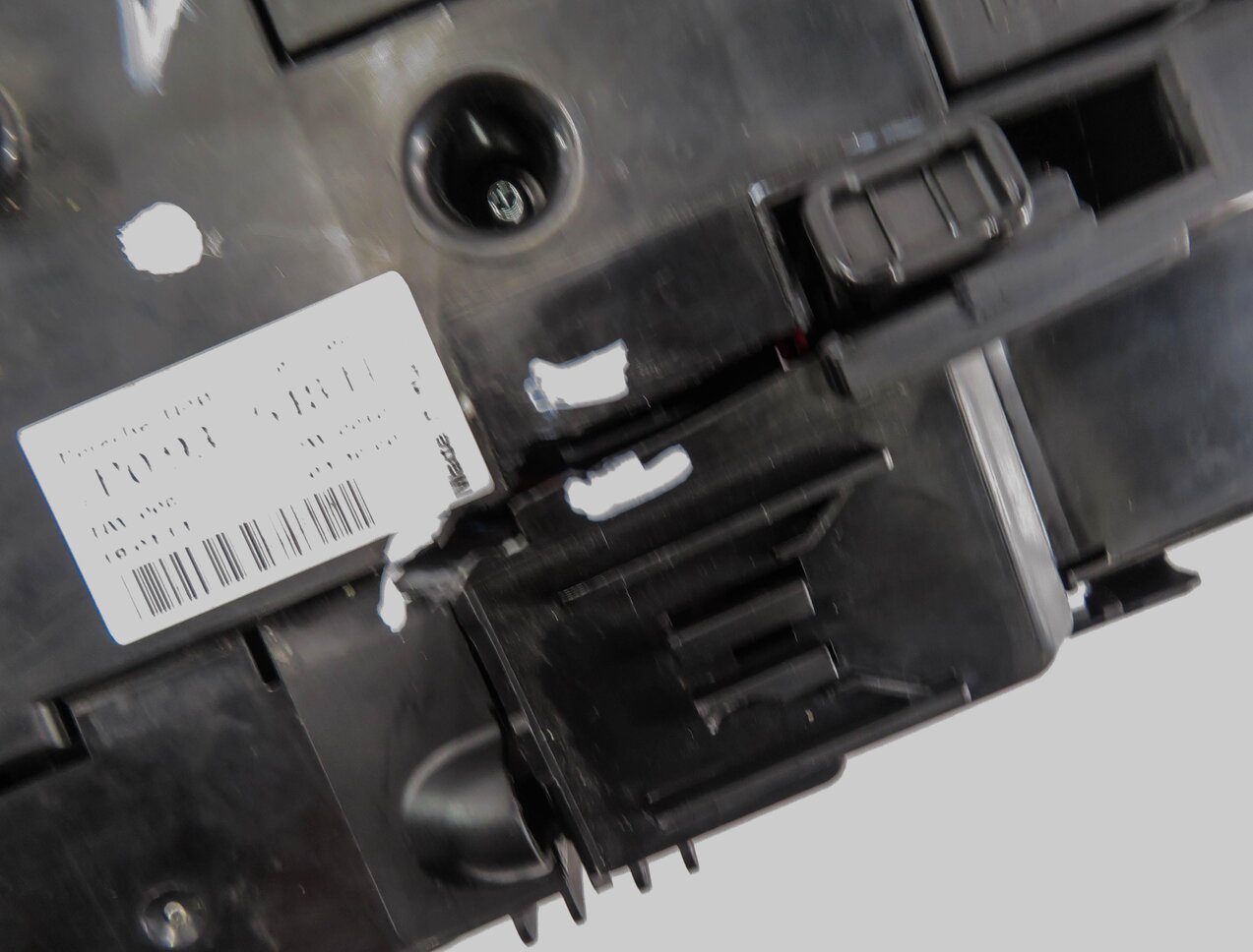 Thumbnail 5: 2014 PORSCHE CAYENNE (958) FRONT BATTERY JUNCTION FUSE BOX