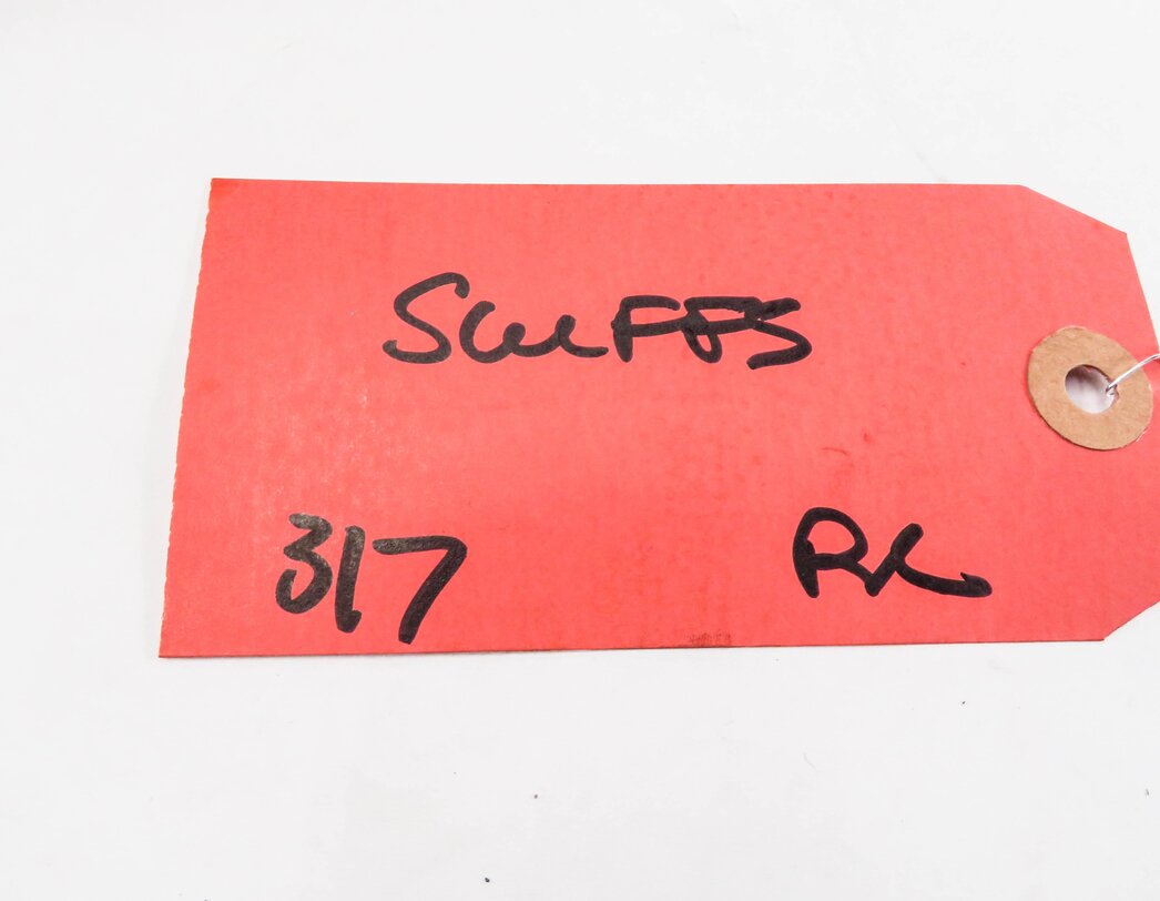 Thumbnail 6: 2014 PORSCHE CAYENNE (958) RIGHT PASSENGER REAR BUMPER REFLECTOR