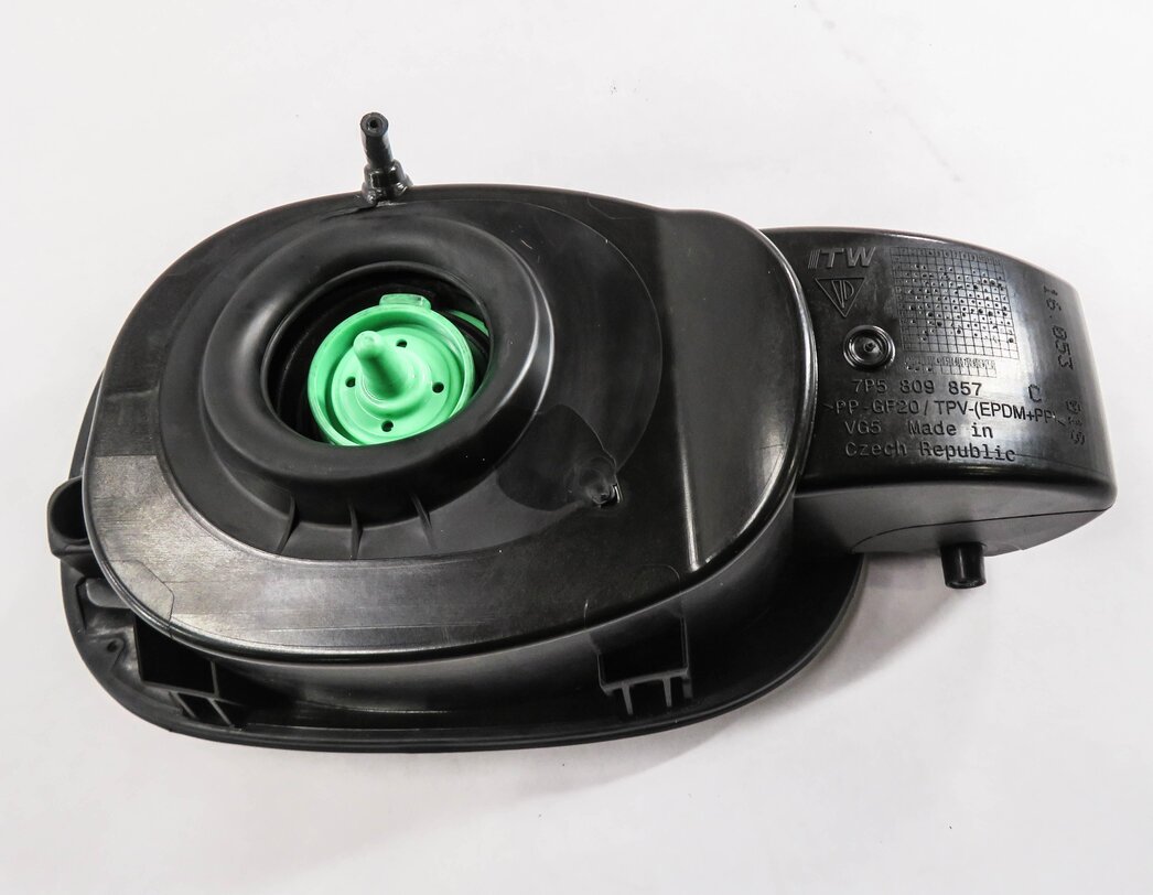 Thumbnail 4: 2011-2018 PORSCHE CAYENNE E-HYBRID (958) FUEL TANK DOOR HOUSING LID (WHITE 2Y)