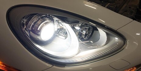Thumbnail 2: 11-14 PORSCHE CAYENNE (958) RIGHT FRONT PASSENGER HID XENON HEADLIGHT LIGHT LAMP