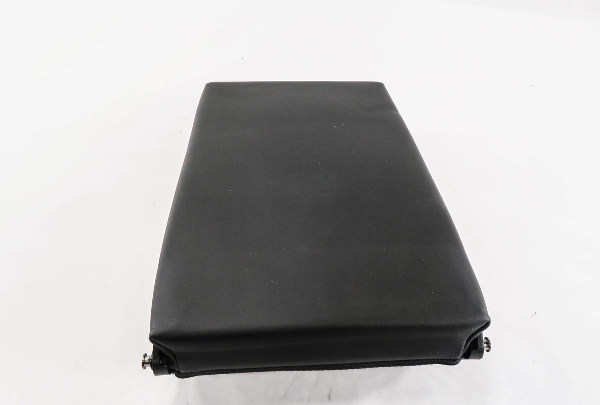Thumbnail 3: 2014 PORSCHE CAYENNE (958) REAR SEAT CENTER ARMREST CUP HOLDER (BLACK LEATHER)