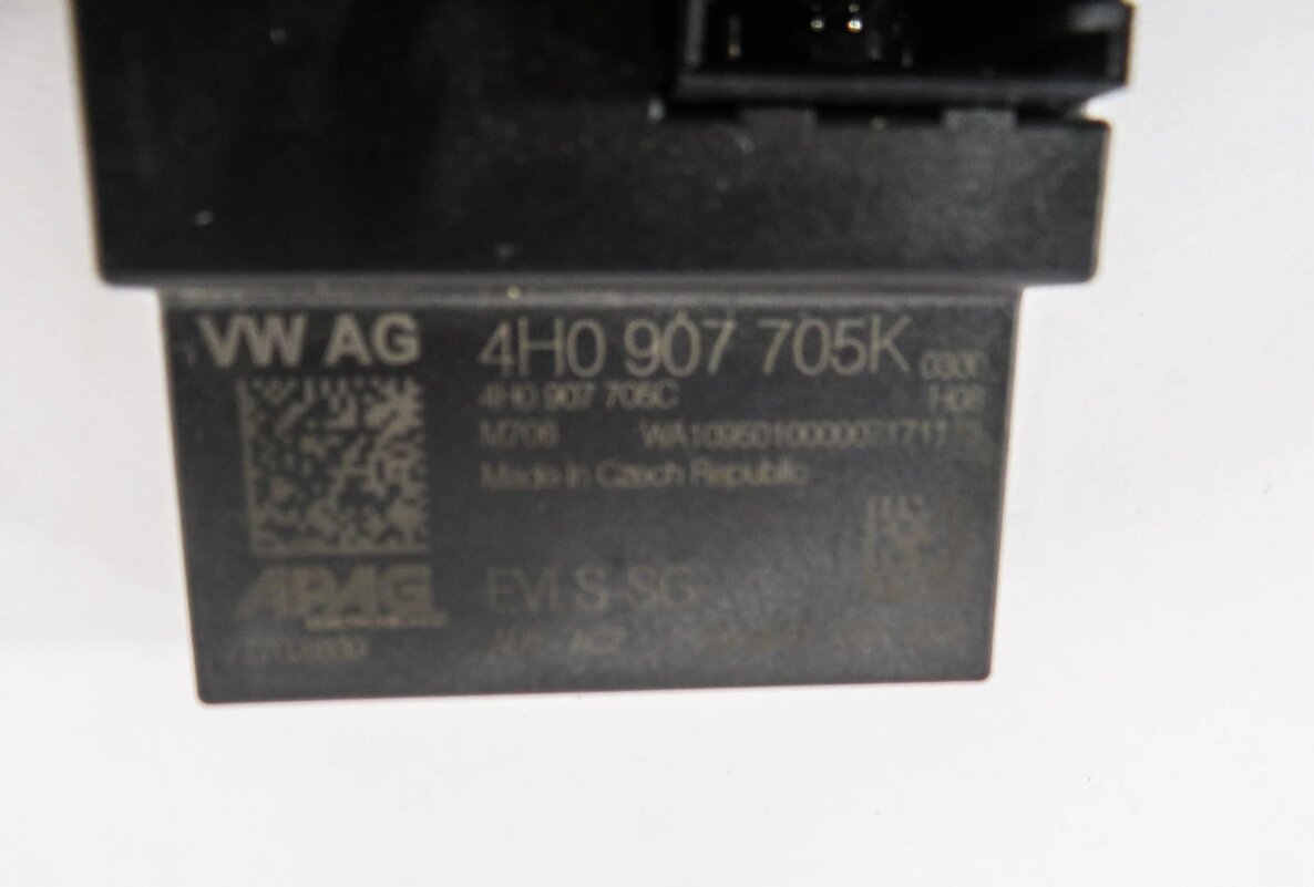 Thumbnail 4: 2014 PORSCHE CAYENNE (958) STEERING COLUMN LOCK MODULE