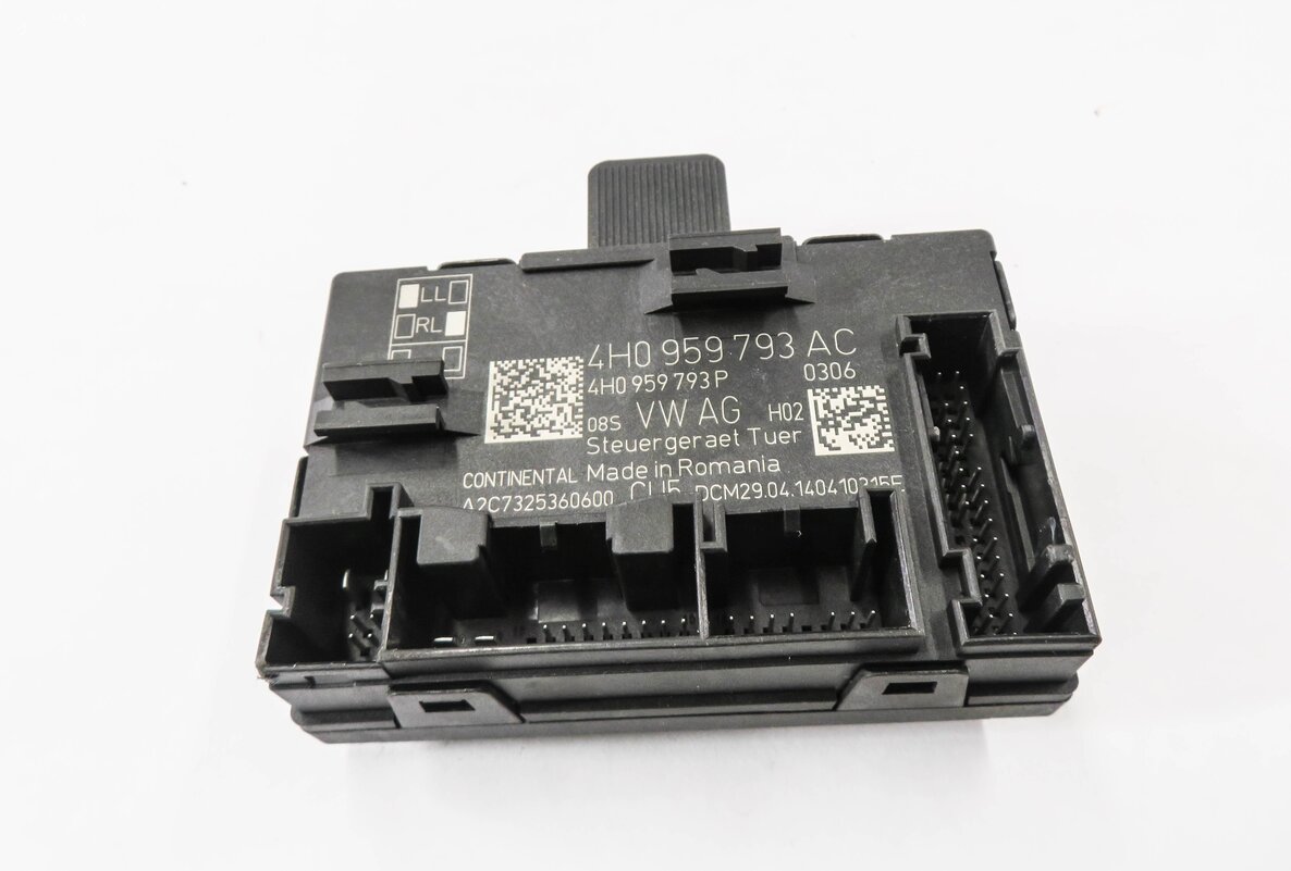 Thumbnail 2: 2014 PORSCHE CAYENNE (958) LEFT FRONT DRIVER DOOR CONTROL MODULE