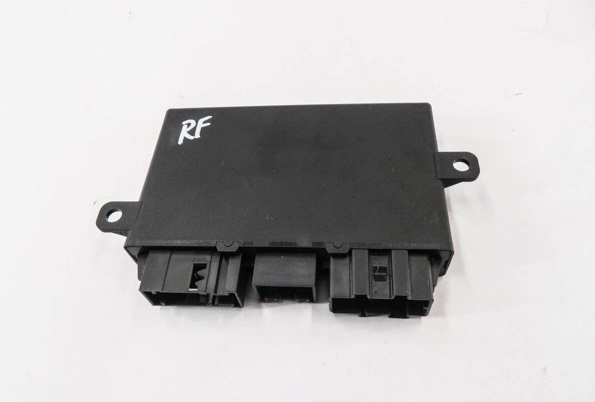 Thumbnail 3: 2014 PORSCHE CAYENNE (958) RIGHT FRONT PASSENGER SEAT CONTROL MODULE