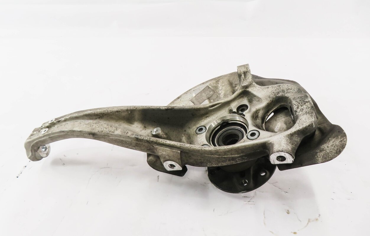 Thumbnail 2: 2011-2018 PORSCHE CAYENNE (958) RIGHT FRONT PASSENGER SPINDLE KNUCKLE HUB
