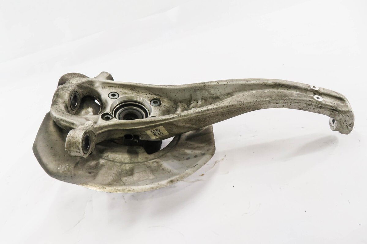 Thumbnail 3: 2011-2018 PORSCHE CAYENNE (958) RIGHT FRONT PASSENGER SPINDLE KNUCKLE HUB