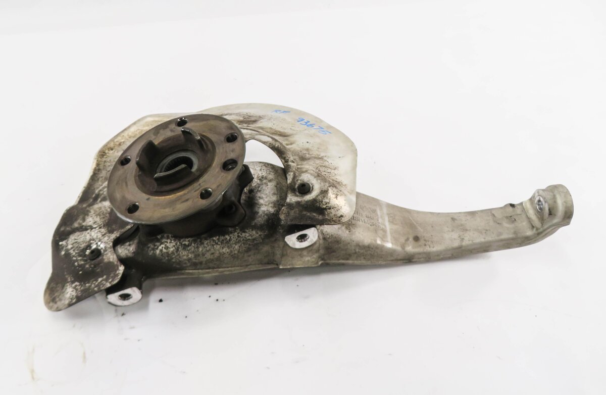 Thumbnail 4: 2011-2018 PORSCHE CAYENNE (958) RIGHT FRONT PASSENGER SPINDLE KNUCKLE HUB