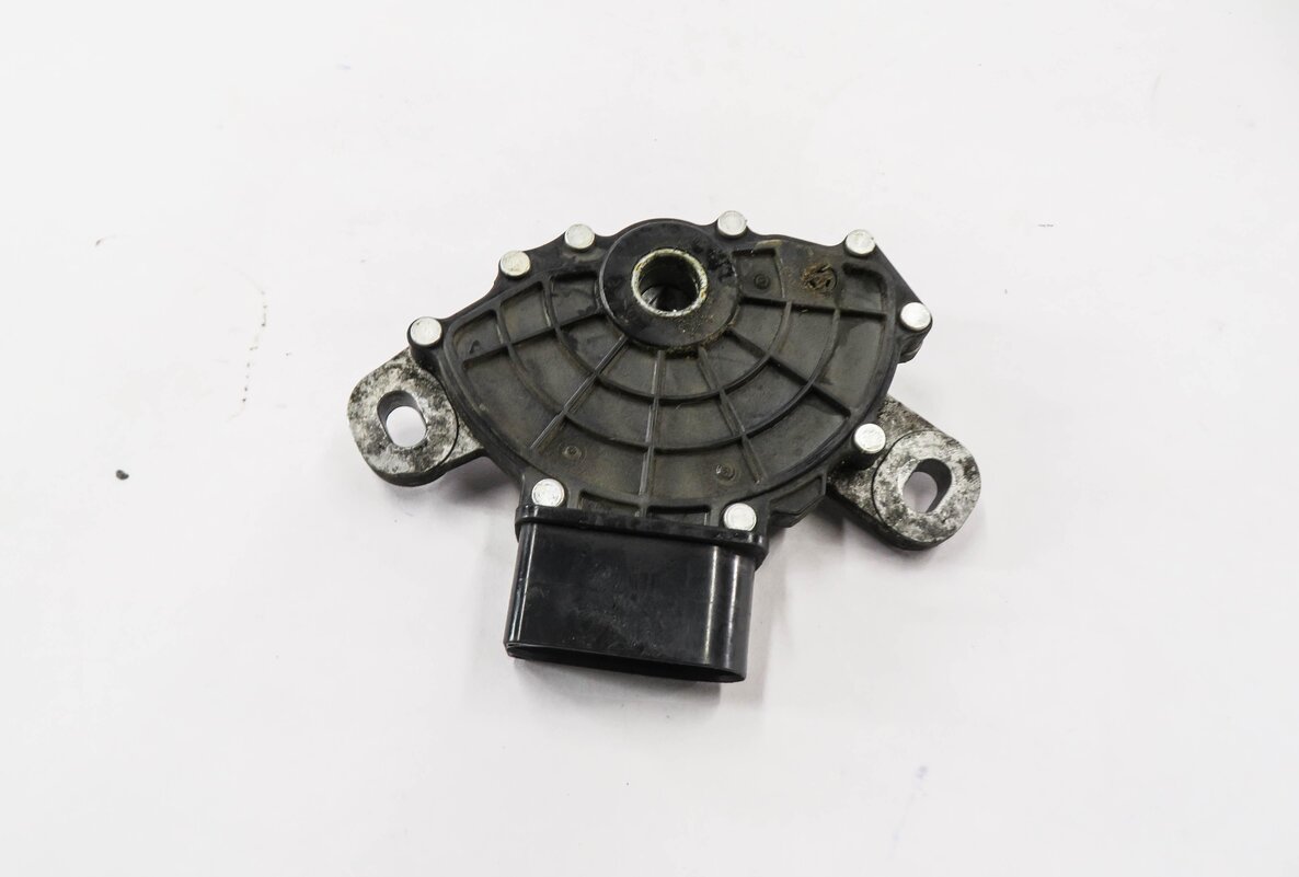 Thumbnail 2: 2014 PORSCHE CAYENNE (958) TRANSMISSION NEUTRAL SAFETY RANGE SWITCH