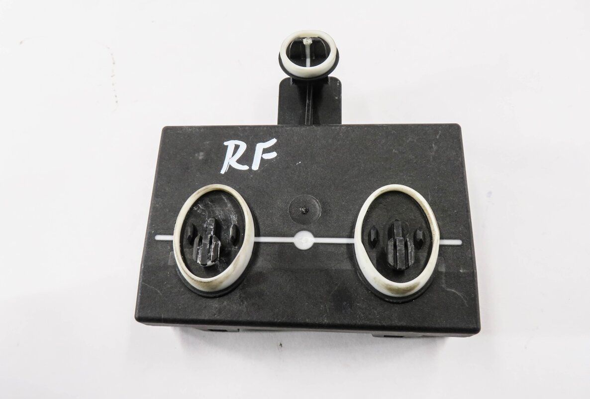 Thumbnail 3: 2014 PORSCHE CAYENNE (958) RIGHT FRONT PASSENGER DOOR CONTROL MODULE