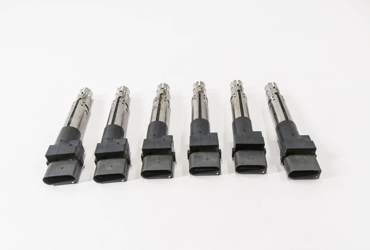 Thumbnail 2: 2012-2018 PORSCHE CAYENNE (958) 3.6L ENGINE - IGNITION COIL SET