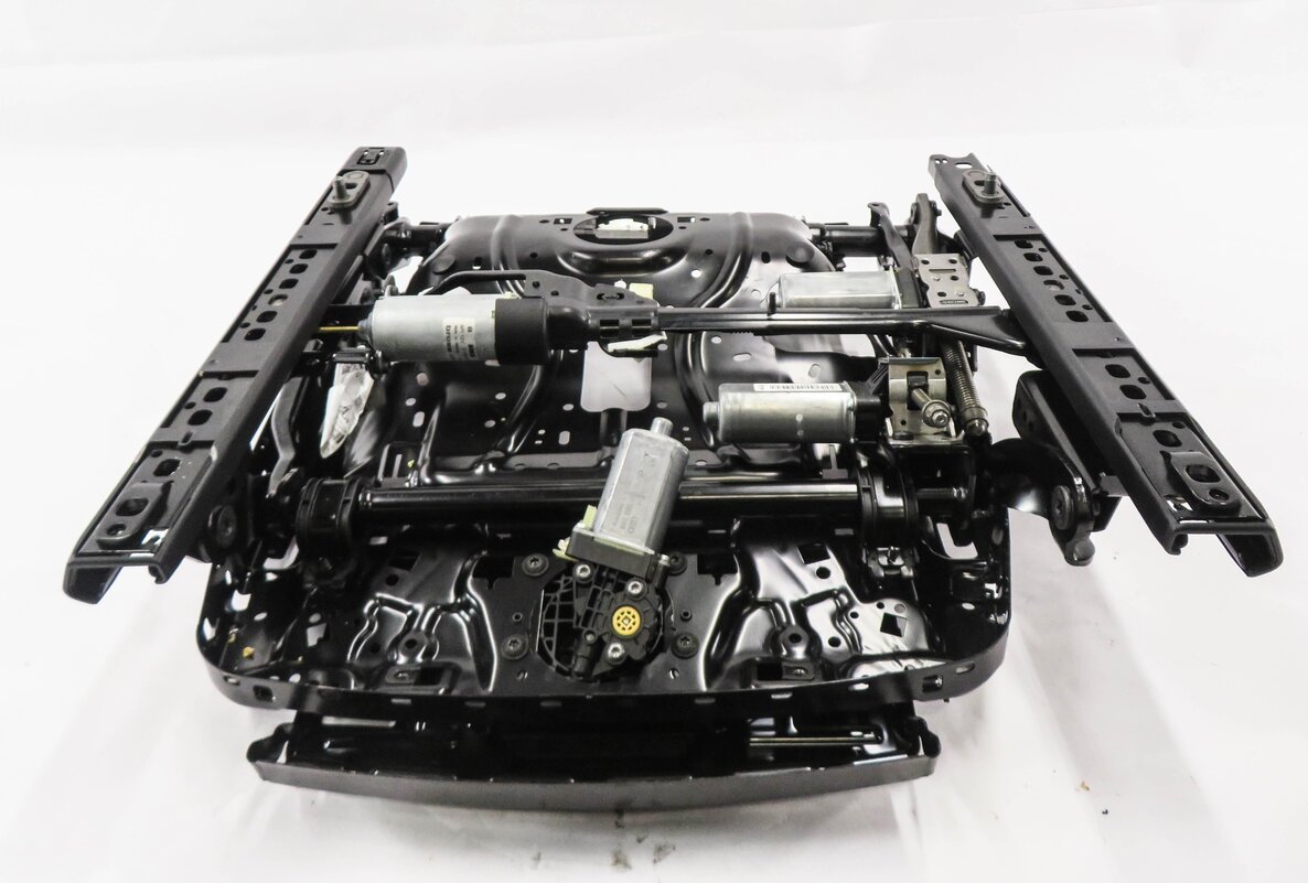Thumbnail 3: 2014 PORSCHE CAYENNE (958) RIGHT FRONT PASSENGER SEAT TRACK w/ MOTORS