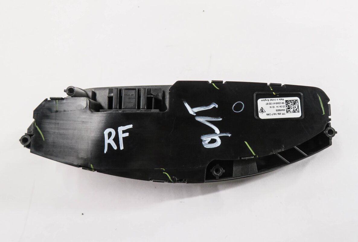 Thumbnail 4: 2014 PORSCHE CAYENNE (958) RIGHT FRONT PASSENGER SEAT ADJUSTMENT SWITCH BUTTON