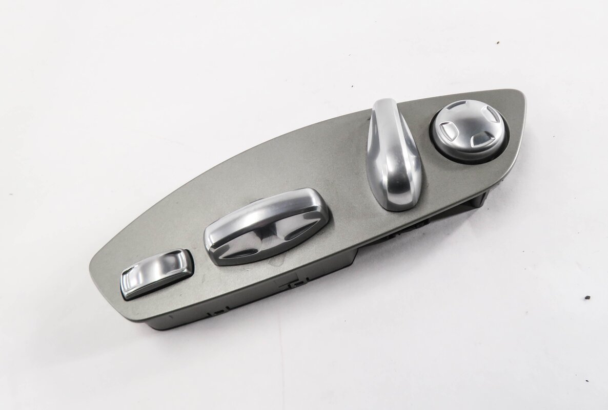 Thumbnail 1: 2014 PORSCHE CAYENNE (958) LEFT FRONT DRIVER SEAT ADJUSTMENT SWITCH BUTTON