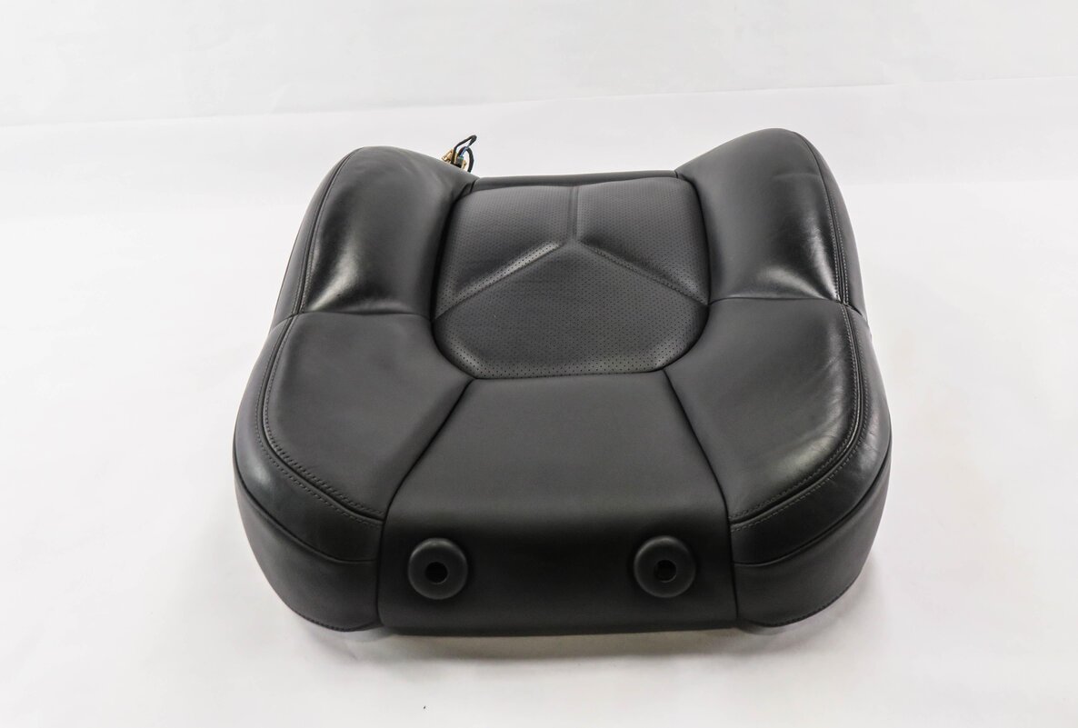 Thumbnail 3: 2014 PORSCHE CAYENNE (958) DRIVER - UPPER TOP HEATED SEAT CUSHION (BLACK)