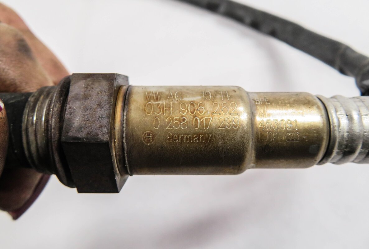 Thumbnail 6: 2014 PORSCHE CAYENNE (958) 3.6L - PRE POST CAT O2 OXYGEN LAMBDA PROBE SENSOR SET
