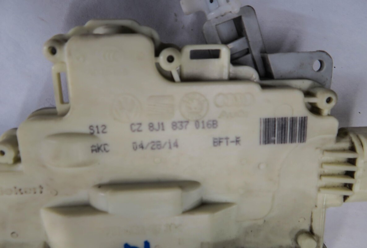 Thumbnail 4: 2009-2016 AUDI A4 A5 S4 S5 Q5 TT CAYENNE PANAMERA - RIGHT FRONT DOOR LOCK LATCH