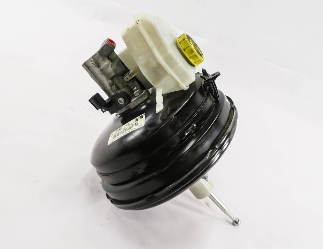 2011-2018 PORSCHE CAYENNE (958) POWER BRAKE BOOSTER MASTER CYLINDER & RESERVOIR