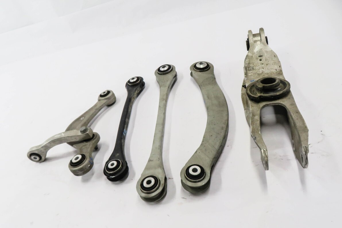 Thumbnail 2: 2017-2020 AUDI Q7 (4M) LEFT DRIVER REAR CONTROL ARM SET