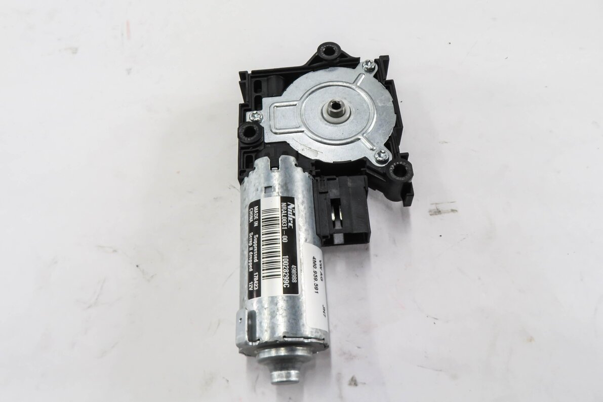 Thumbnail 2: 2017-2022 VW JETTA / AUDI - A5 Q7 RS5 S5 Q7 (F5 4M) SUNROOF MOTOR SUN ROOF MOTOR