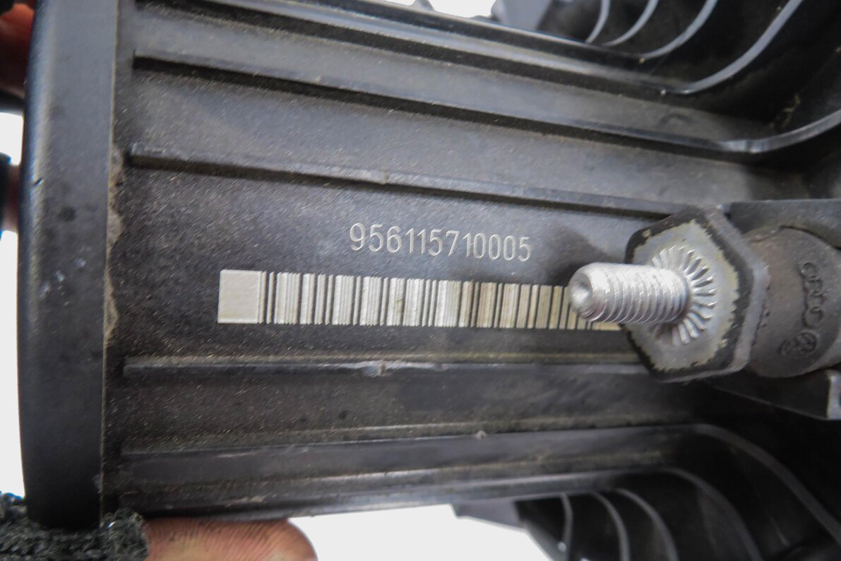 Thumbnail 4: 2014-2019 AUDI A6 A7 Q5 Q7 SQ5 (C7 4G8 4M B8 8R) 3.0L ENGINE AIR INJECTION PUMP