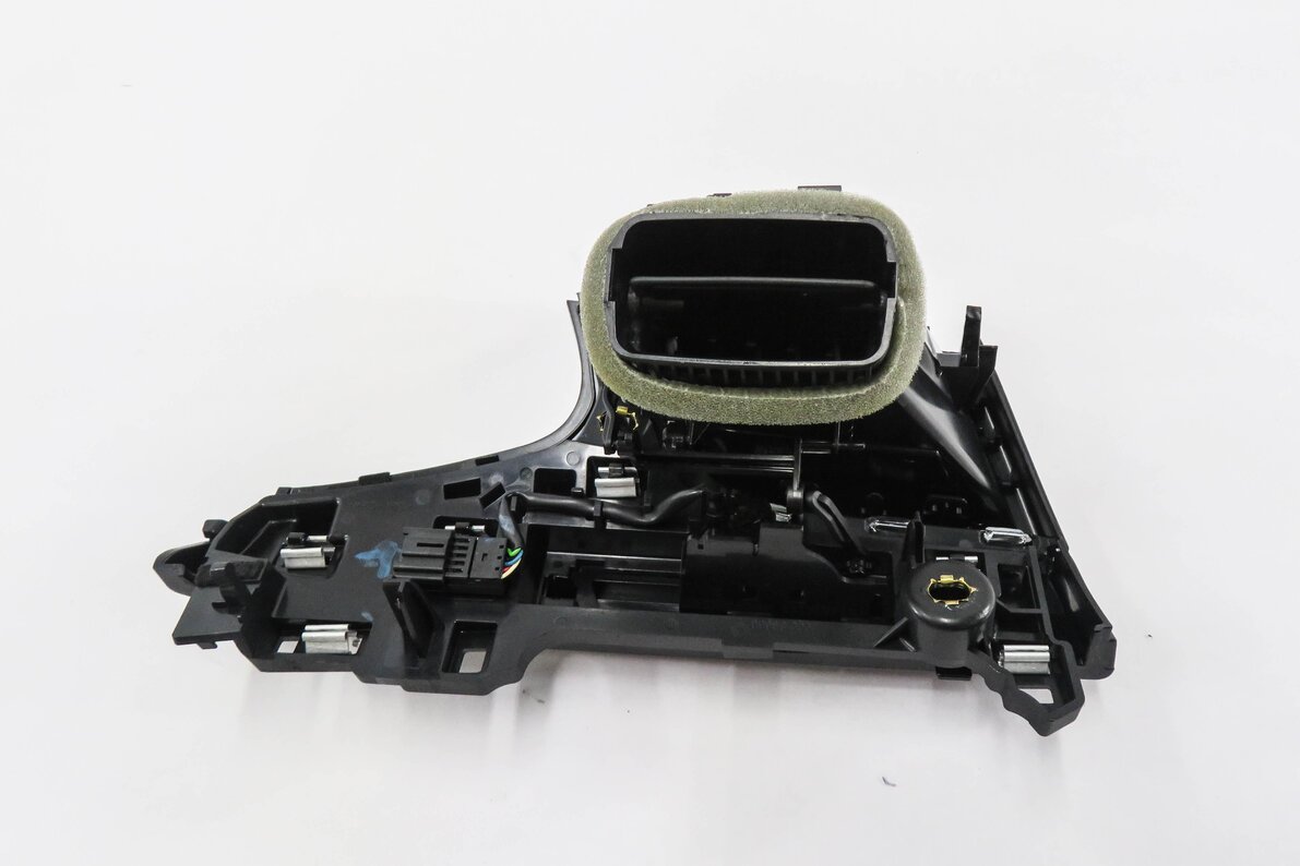 Thumbnail 4: 2017 AUDI Q7 (4M) LEFT FRONT DRIVER HEATER A/C AIR VENT w/ TRIM