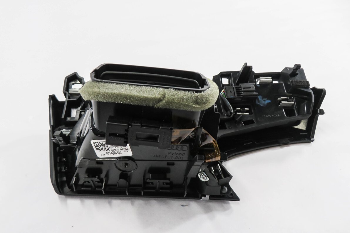 Thumbnail 5: 2017 AUDI Q7 (4M) LEFT FRONT DRIVER HEATER A/C AIR VENT w/ TRIM