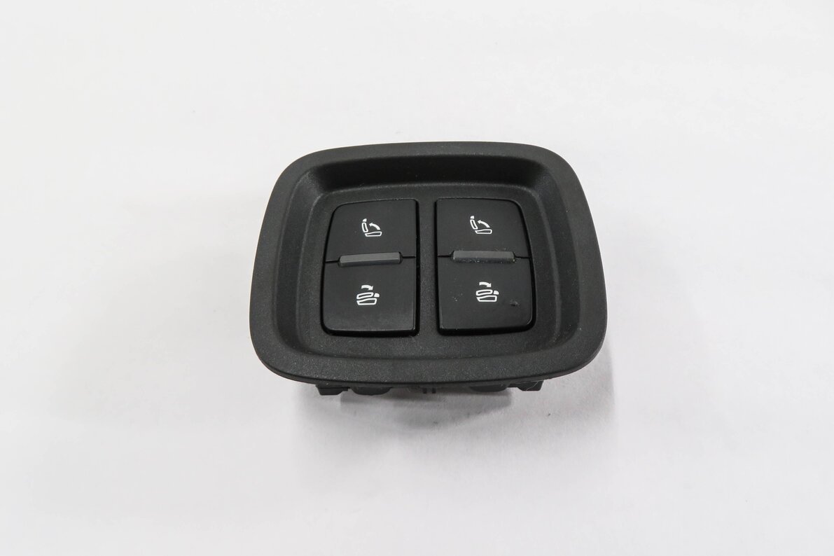 Thumbnail 2: 2017 AUDI Q7 (4M) REAR 3rd THIRD ROW SEAT ADJUSTMENT SWITCH BUTTON