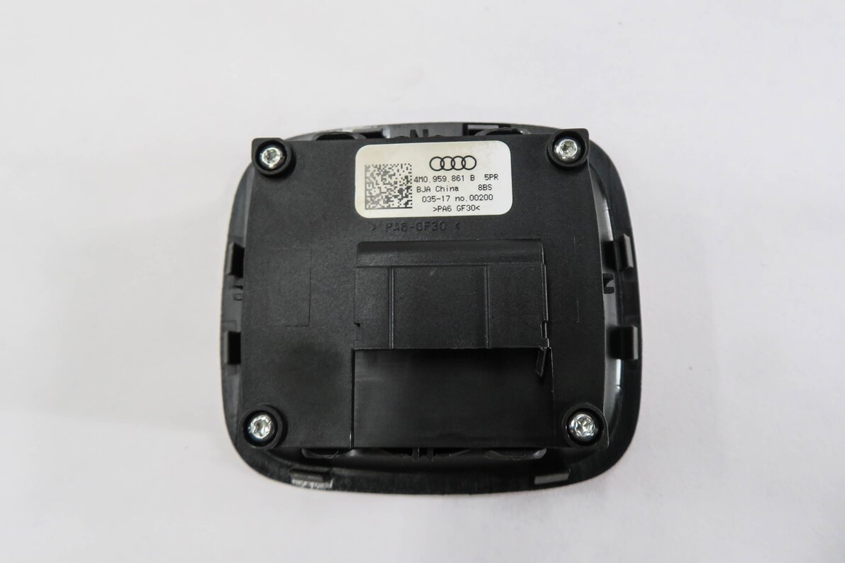 Thumbnail 4: 2017 AUDI Q7 (4M) REAR 3rd THIRD ROW SEAT ADJUSTMENT SWITCH BUTTON