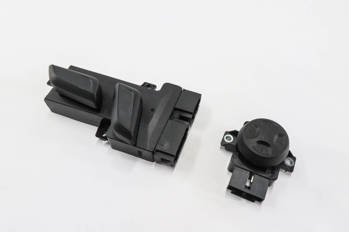 2017 AUDI Q7 (4M) RIGHT FRONT PASSENGER SEAT ADJUSTMENT SWITCH