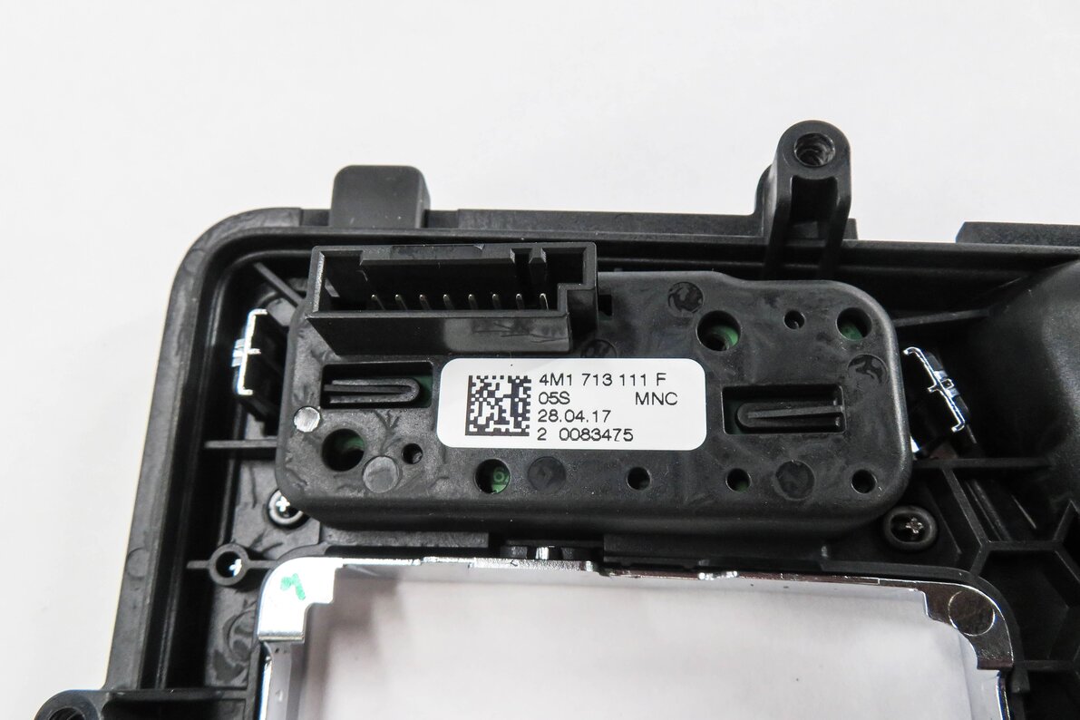 Thumbnail 5: 2017 AUDI Q7 (4M) FRONT CENTER CONSOLE SHIFTER SHIFT INDICATOR TRIM BEZEL