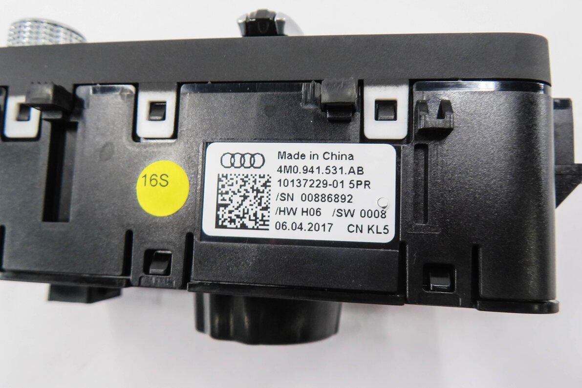 Thumbnail 5: 2016-2021 AUDI A4 A5 Q7 S4 RS5 S5 Q7 (B9 F5 4M) HEADLIGHT SWITCH