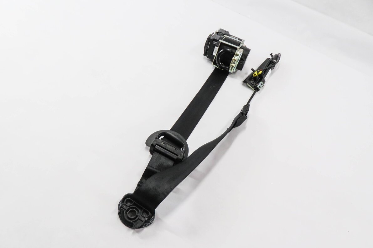 2017-2020 AUDI Q7 (4M) RIGHT FRONT PASSENGER SEATBELT RETRACTOR (BLACK)