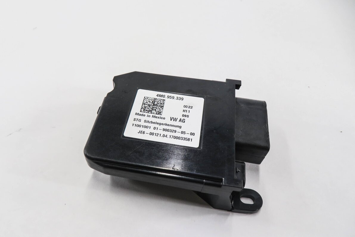 Thumbnail 2: 2017 AUDI Q7 (4M) RIGHT FRONT PASSENGER SEAT OCCUPANCY WEIGHT SENSOR MODULE
