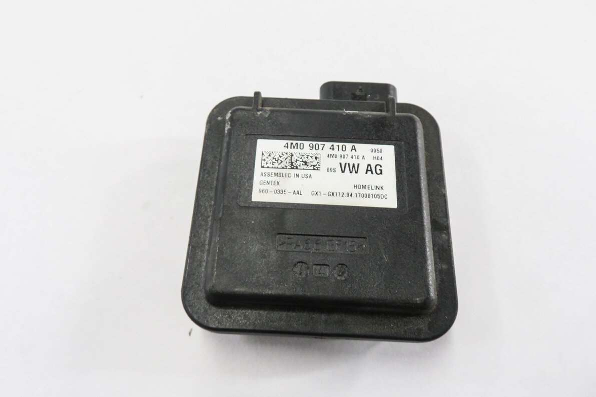 Thumbnail 2: 2017 AUDI Q7 (4M) HOMELINK GARAGE DOOR OPENER CONTROL MODULE