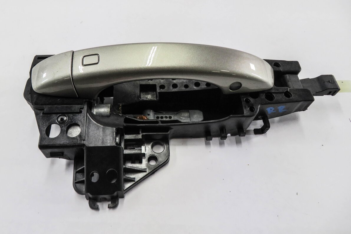 Thumbnail 3: 2017-2020 AUDI Q7 (4M) RIGHT REAR KEYLESS EXTERIOR DOOR HANDLE (KARAT BEIGE N3)