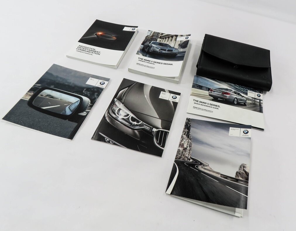 Thumbnail 3: 2015 BMW 535D (F10) OWNERS MANUAL BOOK BOOKLET GUIDE SET w/ CASE
