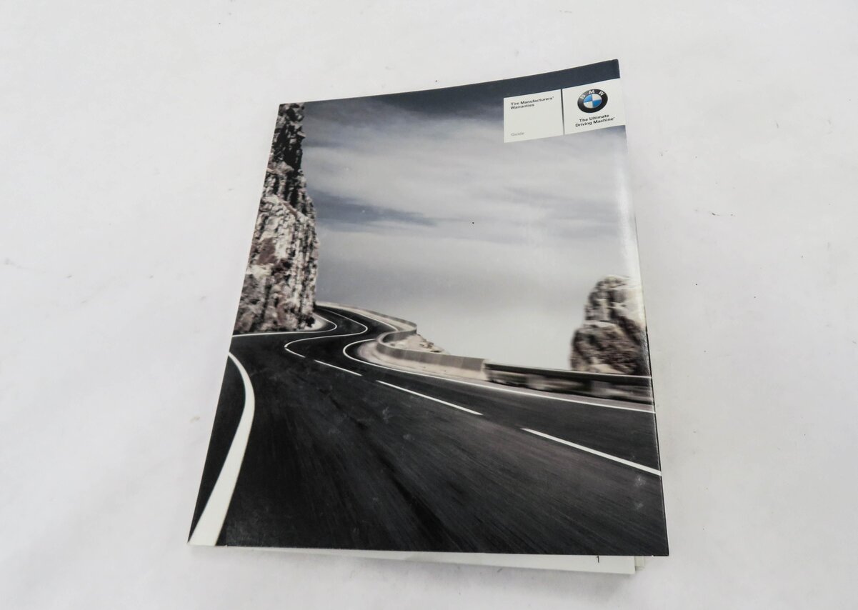 Thumbnail 4: 2015 BMW 535D (F10) OWNERS MANUAL BOOK BOOKLET GUIDE SET w/ CASE