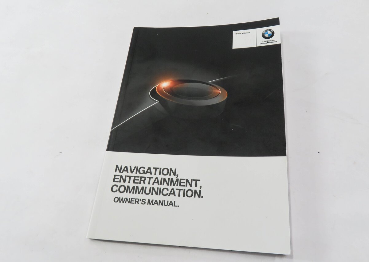 Thumbnail 8: 2015 BMW 535D (F10) OWNERS MANUAL BOOK BOOKLET GUIDE SET w/ CASE