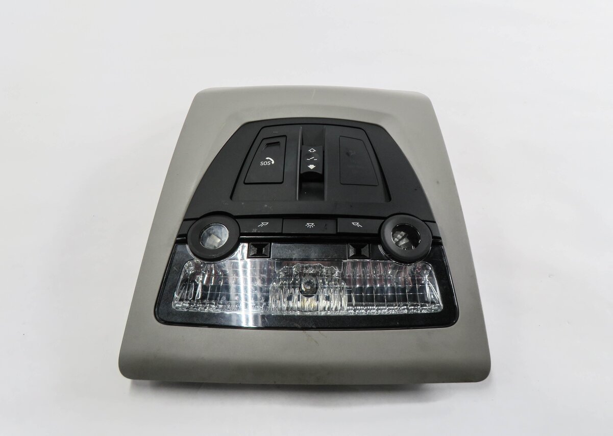 Thumbnail 2: 2015 BMW 535i (F10) FRONT DOMELIGHT MAP READING COURTESY DOME LIGHT LAMP (GRAY