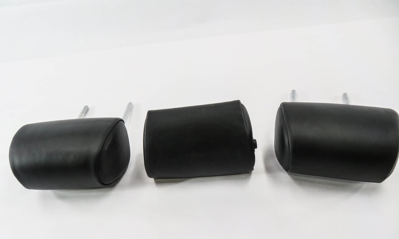 Thumbnail 3: 2015 BMW 535i (F10) REAR SEAT HEADREST SET-3 (BLACK LEATHER)