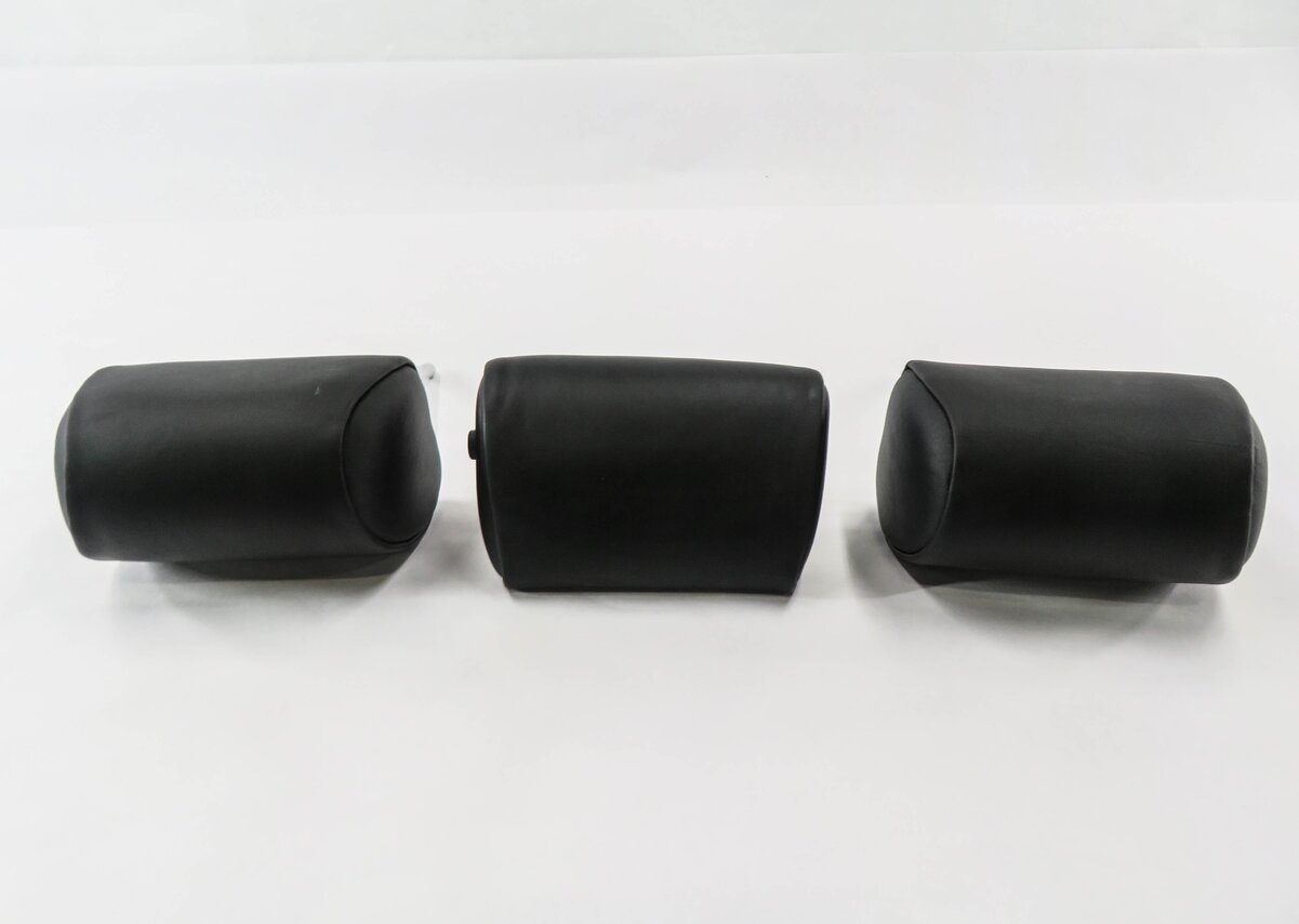 Thumbnail 4: 2015 BMW 535i (F10) REAR SEAT HEADREST SET-3 (BLACK LEATHER)