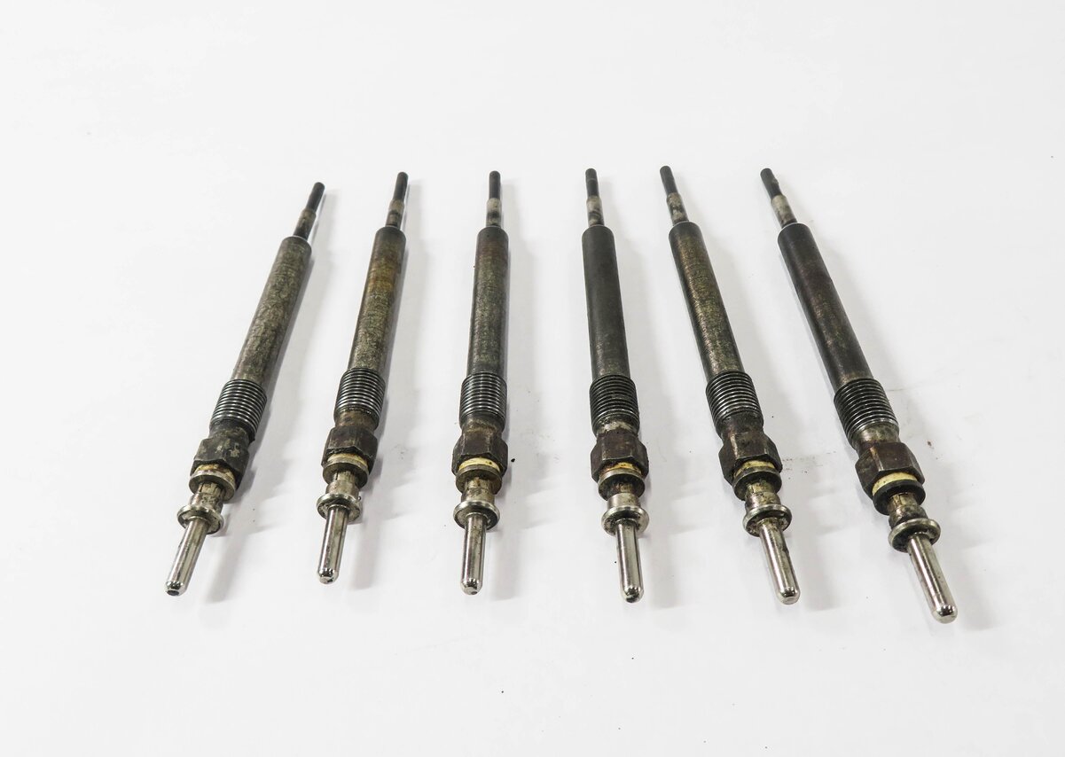 Thumbnail 2: 2015 BMW 535D (F10) 3.0L N57T DIESEL ENGINE - GLOW PLUG SET