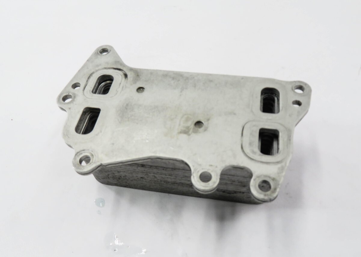 2014-2018 BMW 535D 740D X5 (F01 F02 F10 F15) 3.0L N5YT DIESEL ENGINE OIL COOLER