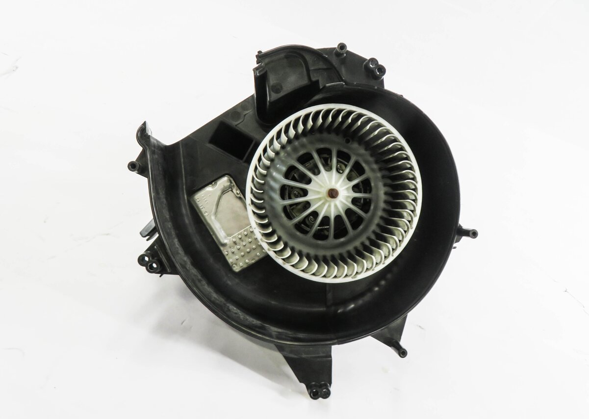 09-18 BMW 528i 535i 550i 640i M6 740i 750i 760i (F01 F06 F10 F12) BLOWER MOTOR